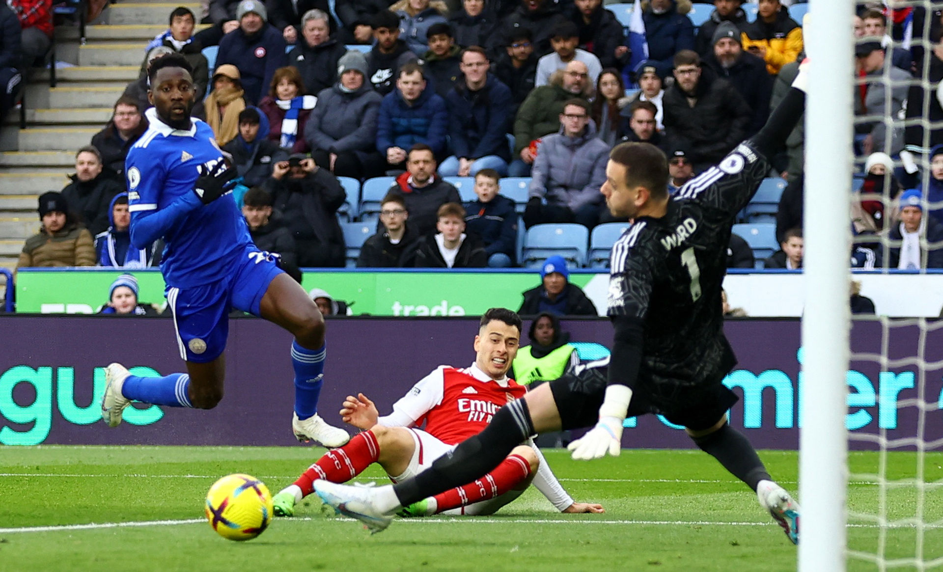 先通过租借 先通过租借